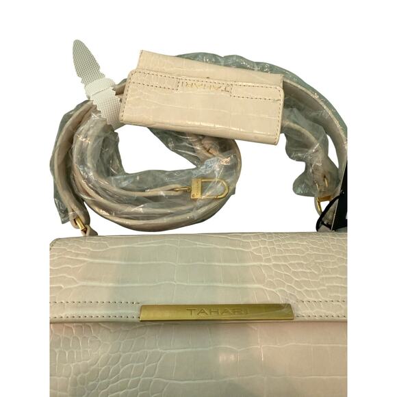 NWT Tahari Cream Crossbody and Change Purse Spring Natural - Picture 6 of 12